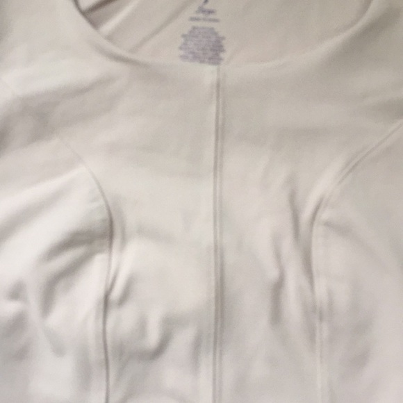 NWT NYDJ Slimming built in bra Top - Picture 4 of 5